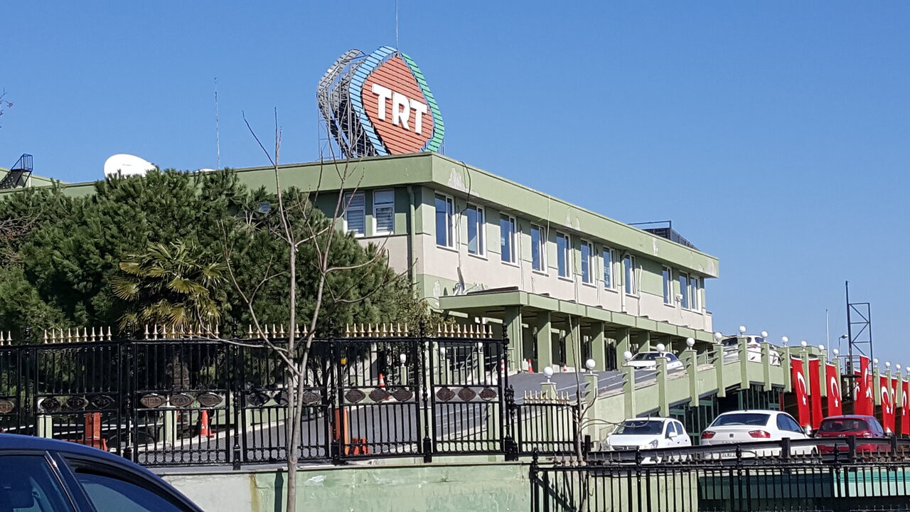 TRT'den ''sürtük'' kelimesine sansür