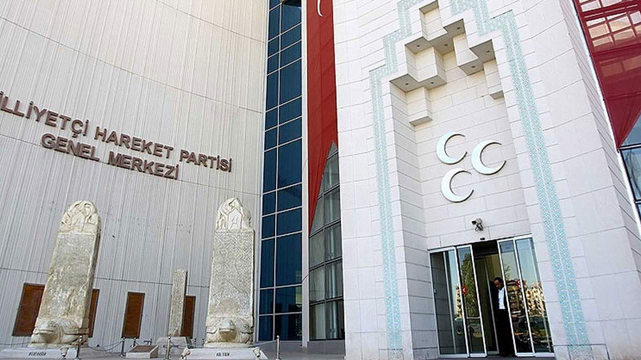 MHP'li belediye 300 işçiyi ücretsiz izne çıkardı