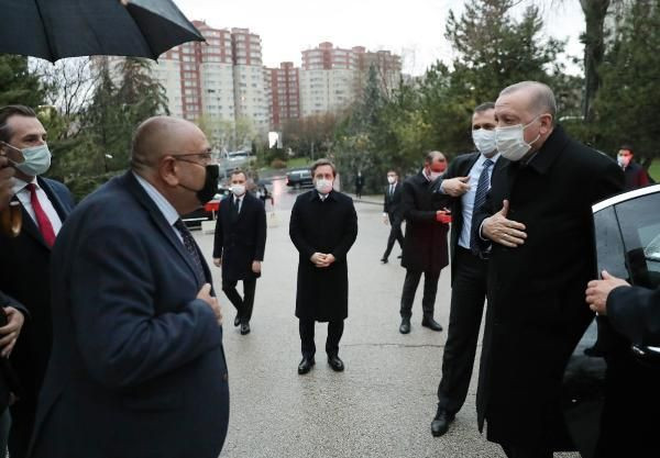 Erdoğan, Türkeş'in mezarını ziyaret etti - Resim: 3