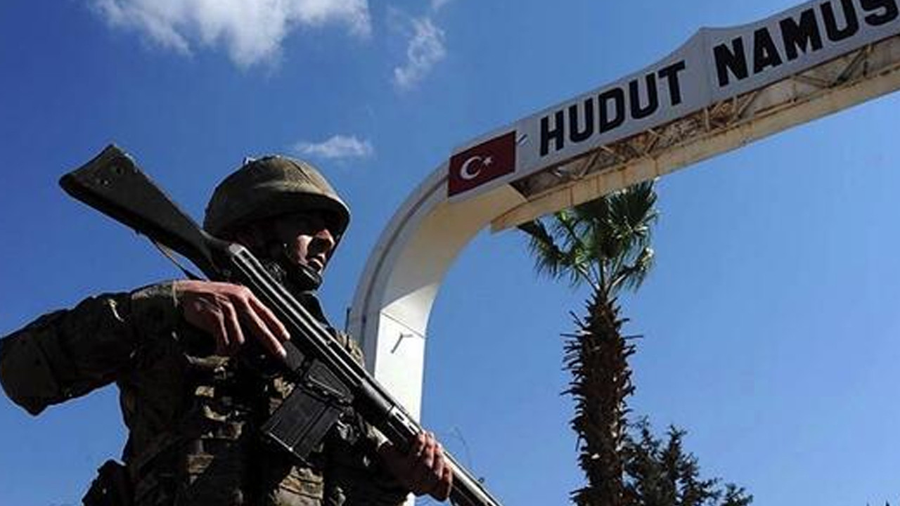 Suriye ve Yunanistan'a kaçmaya çalışan 9 kişi yakalandı