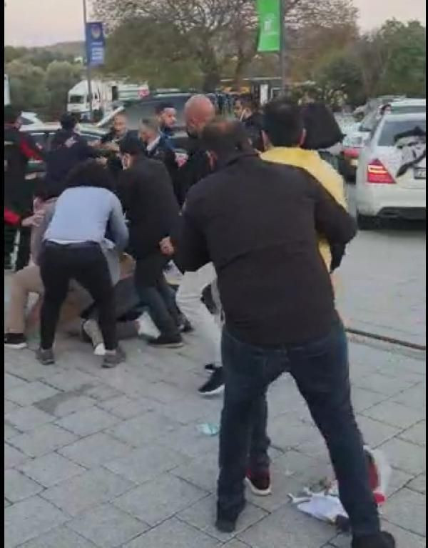 Mustafa Üstündağ'ın silahlı kavgaya karıştığı anlar kamerada - Resim: 4
