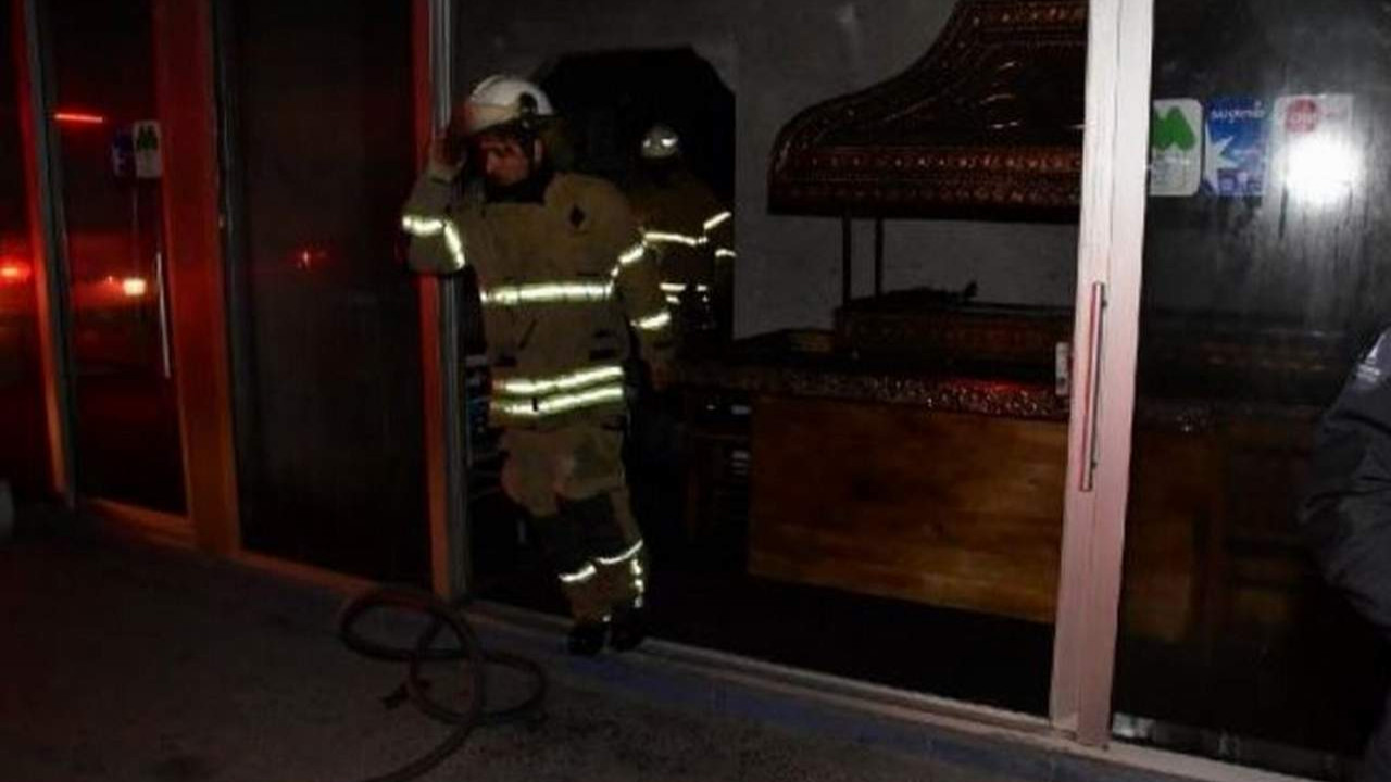 İzmir'de restoranda yangın