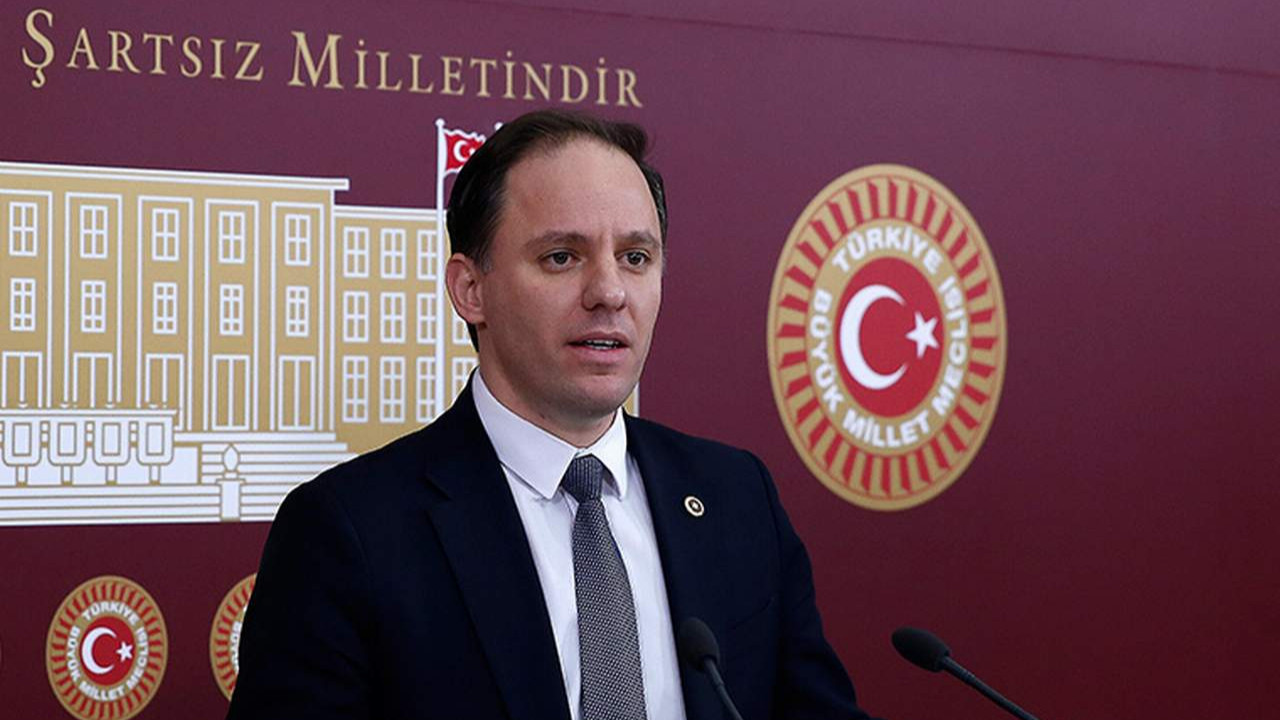 CHP'li Yavuzyılmaz bu kez de Bakan yardımcısının 176 bin TL'lik maaşını ifşa etti