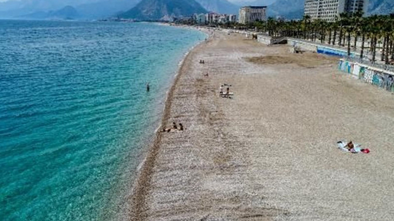 Antalya'da denetimler artınca sahiller boşaldı