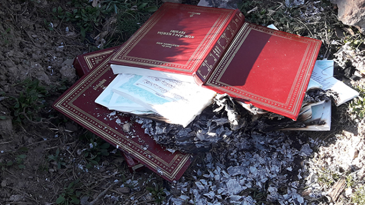 Çirkin provokasyon! Alevi tekkesi yanında Kuran-ı Kerim yaktılar