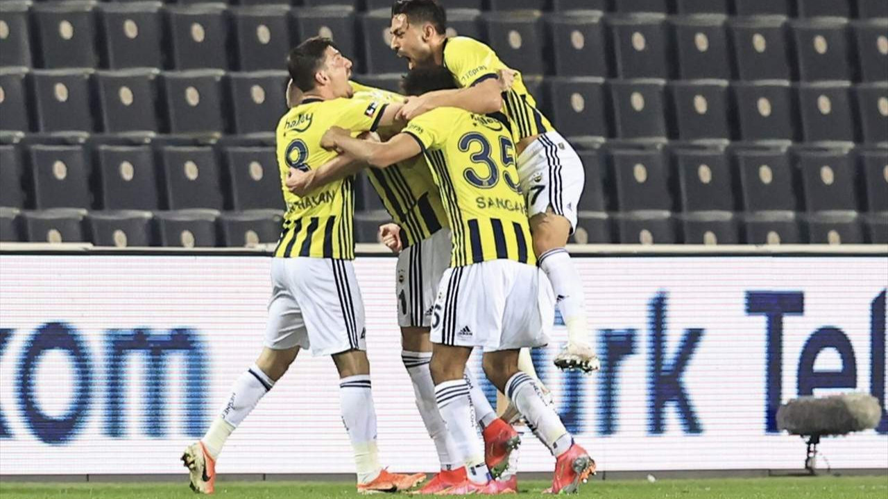 Fenerbahçe zirve takibini sürdürüyor! Fenerbahçe: 3 - Kasımpaşa: 2