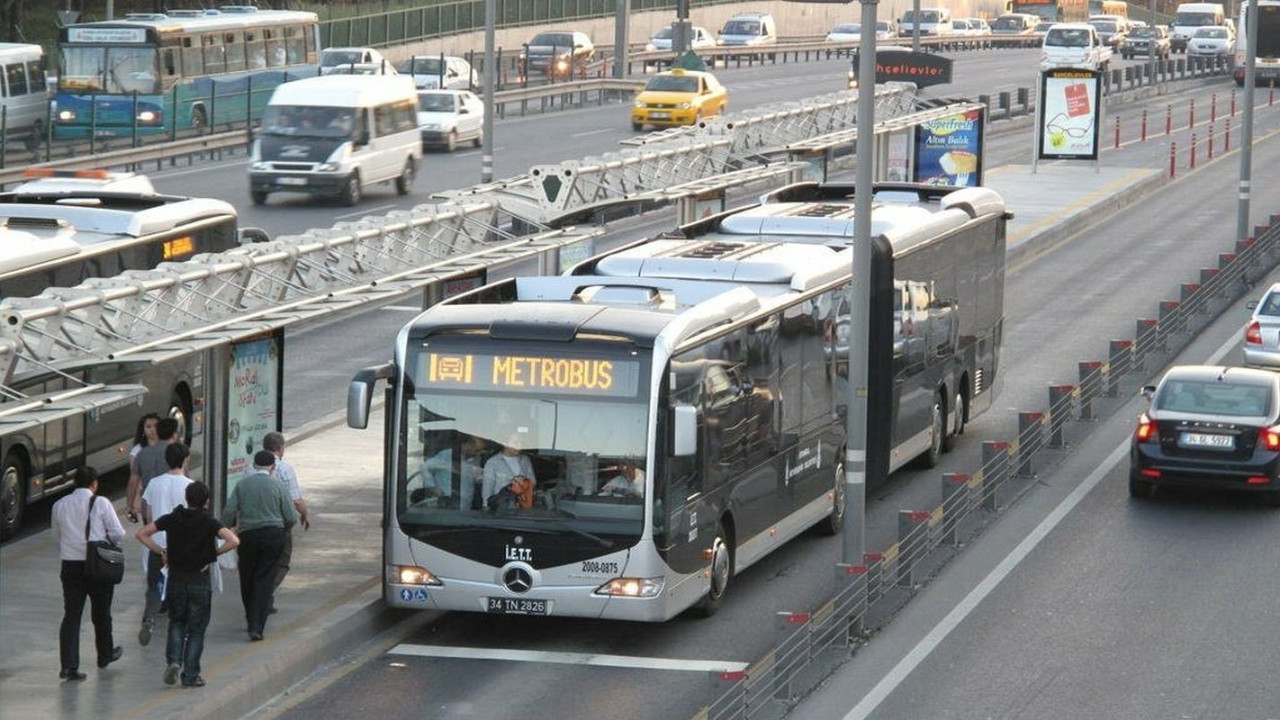 İmamoğlu açıkladı: İstanbul'da yarın toplu taşıma ücretsiz