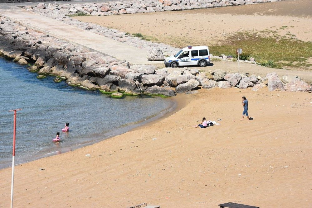 Denize giren Alman vatandaşı aileye polis engeli - Resim: 3