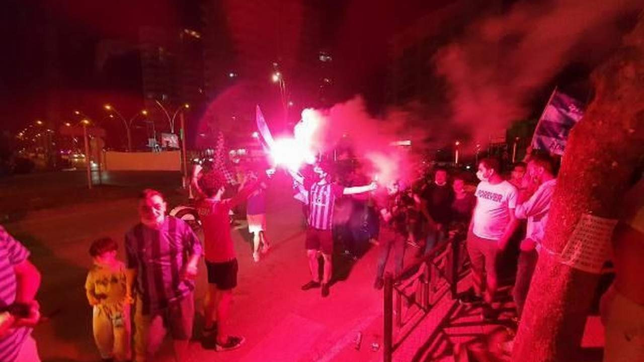 Adana Demirspor Süper Lig'e yükseldi, Adanalılar sokağa döküldü