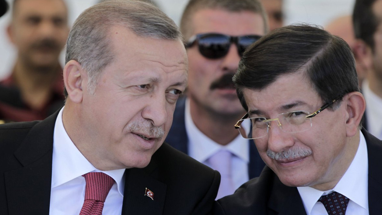 Davutoğlu ''Nefsimi ayaklar altına alıyorum'' diyerek Erdoğan'a seslendi