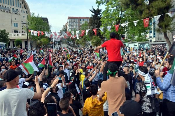 Burası İstanbul... Yüzlerce kişi İsrail'i protesto etti - Resim: 3