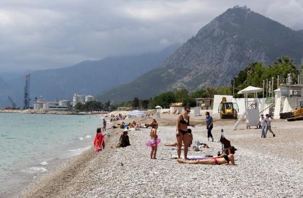 Turistler kapanmanın son gününde sahile akın etti - Resim: 2