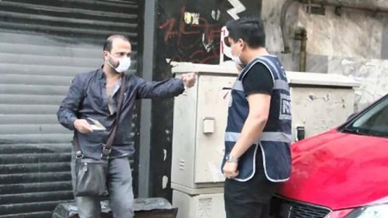 Taksim'de gasbedilen Ummanlı turist gözyaşlarına boğuldu