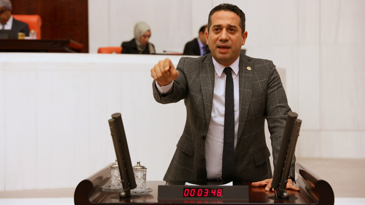 Canlı yayında Bakan Soylu'ya şok suçlama: ''AK Partili eski bakanın ofisini dinletti''
