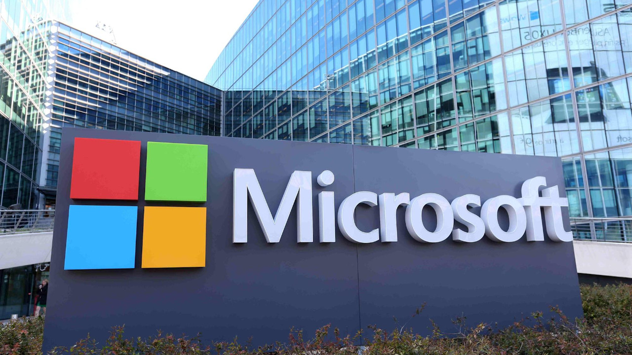 Microsoft ''hack''lendi! En ''hassas'' veriler sızdırıldı