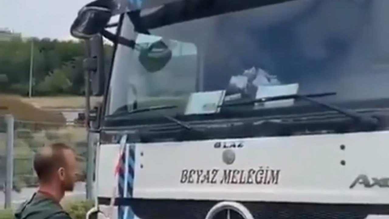 Trabzonspor şeritli otobüse Galatasaray engeli