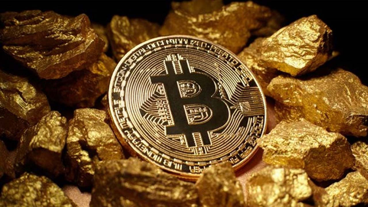 Bitcoin resmen eridi: Son 10 yılın en büyük kaybı