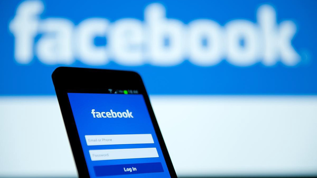 Facebook da kendi akıllı saatini çıkarıyor