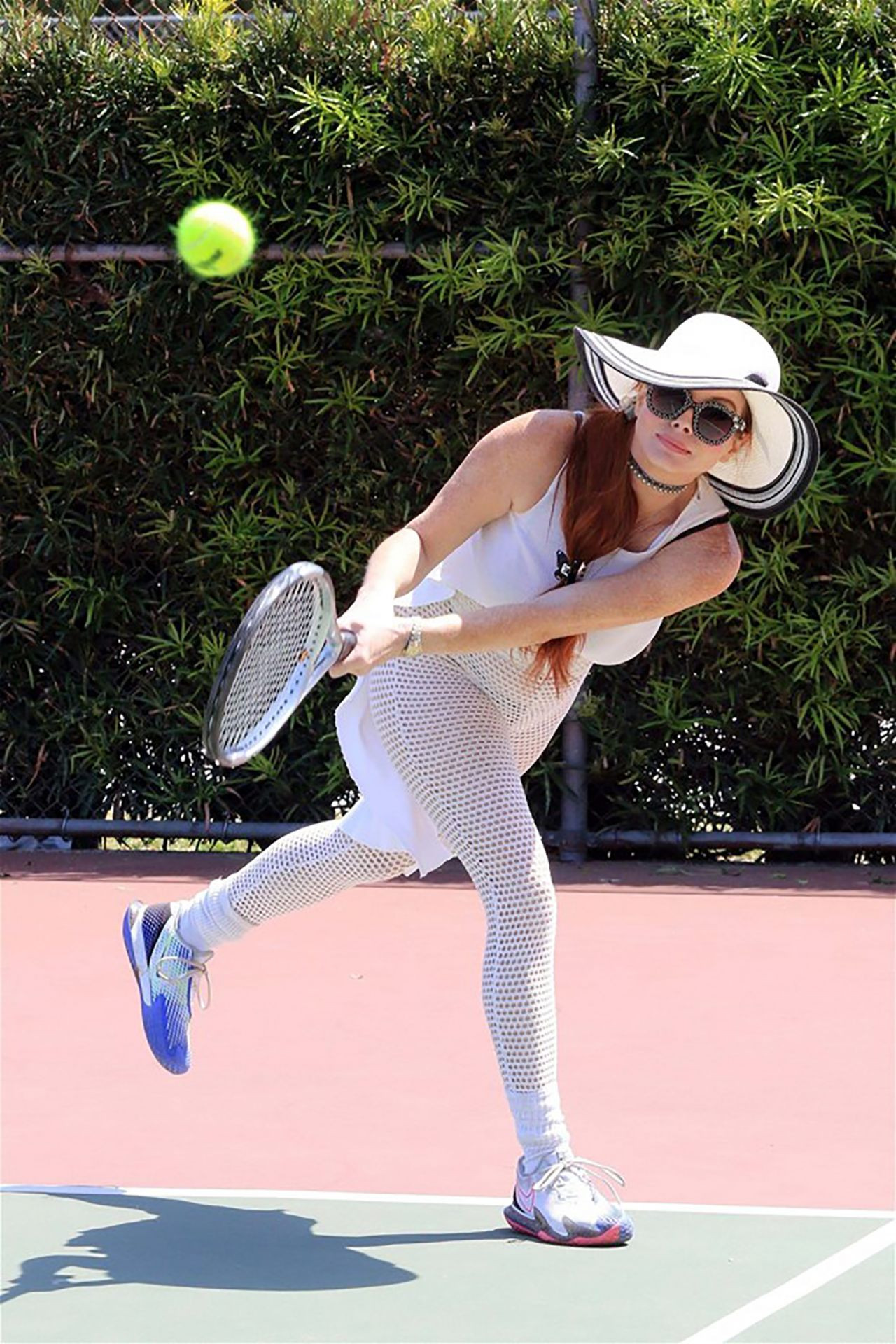 Ünlü oyuncunun tenis topuyla yaptığı herkesi şoke etti - Resim: 2