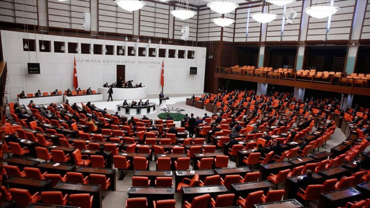 Erdoğan ve Bahçeli'nin bahsettiği ''dış güçler'' için araştırma önergesi reddedildi