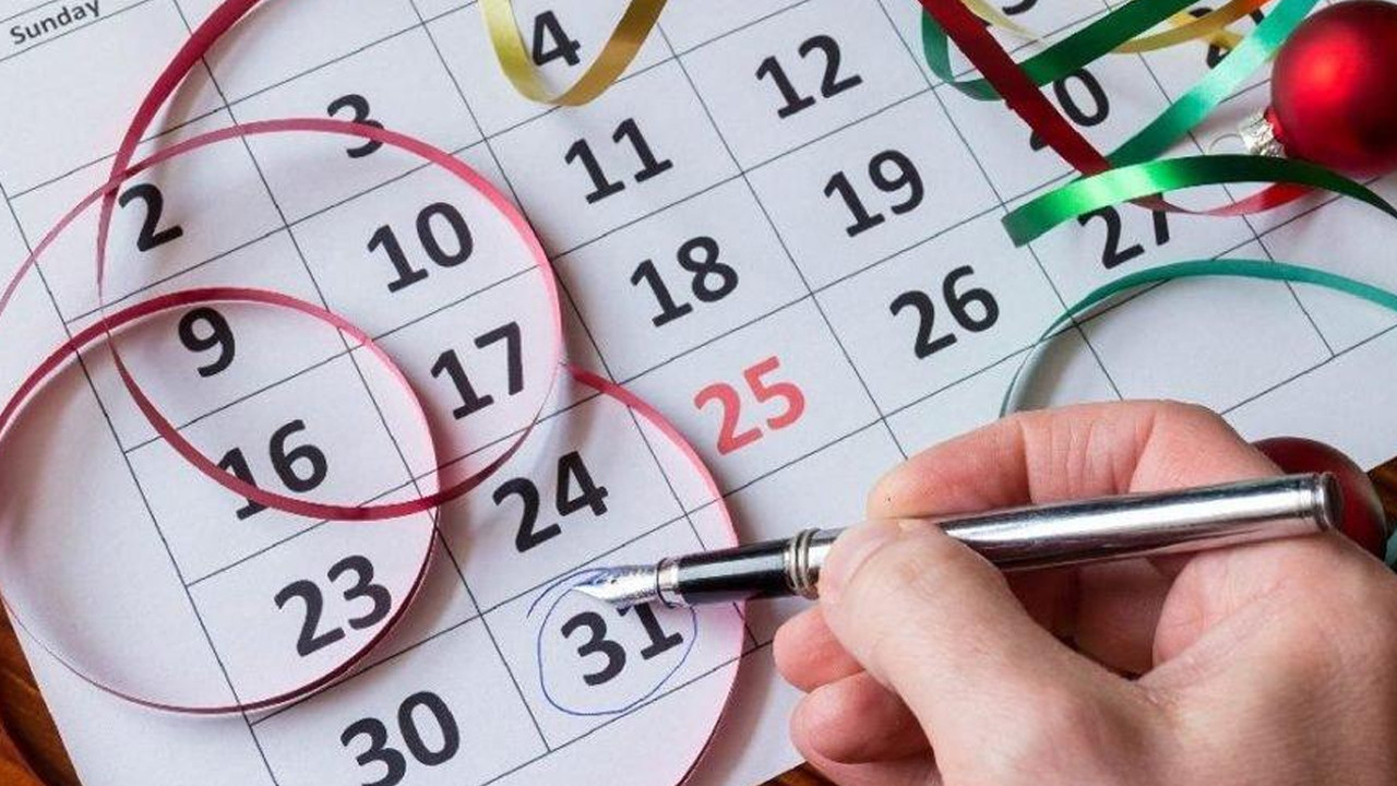 2025 yılının resmi tatilleri belli oldu: 14 gün izinle, 1,5 ay izin imkanı