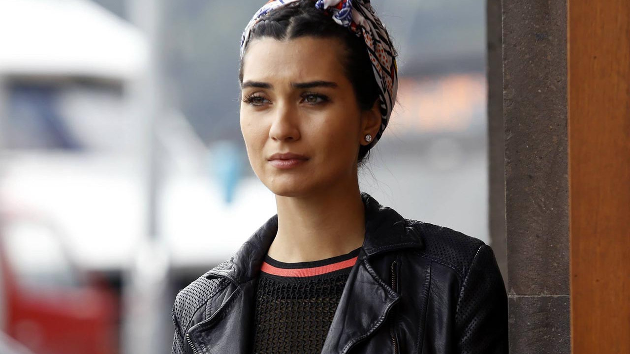 Ahmet Hakan'ın, Hazal Kaya ''ayıbına'' bir tepki de Tuba Büyüküstün'den