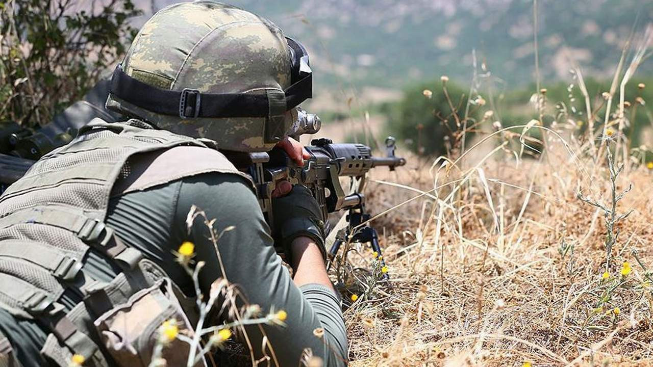 Mahkemeden 14 emekli asker için flaş talep
