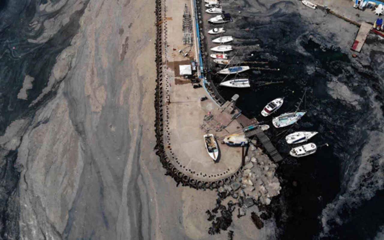İstanbul�da deniz salyası kabusunun son hali havadan görüntülendi Haber3