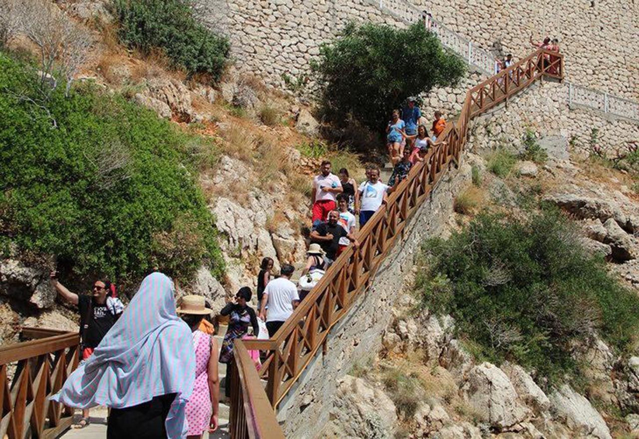Normalleşme ile birlikte plajlar doldu taştı - Resim: 2