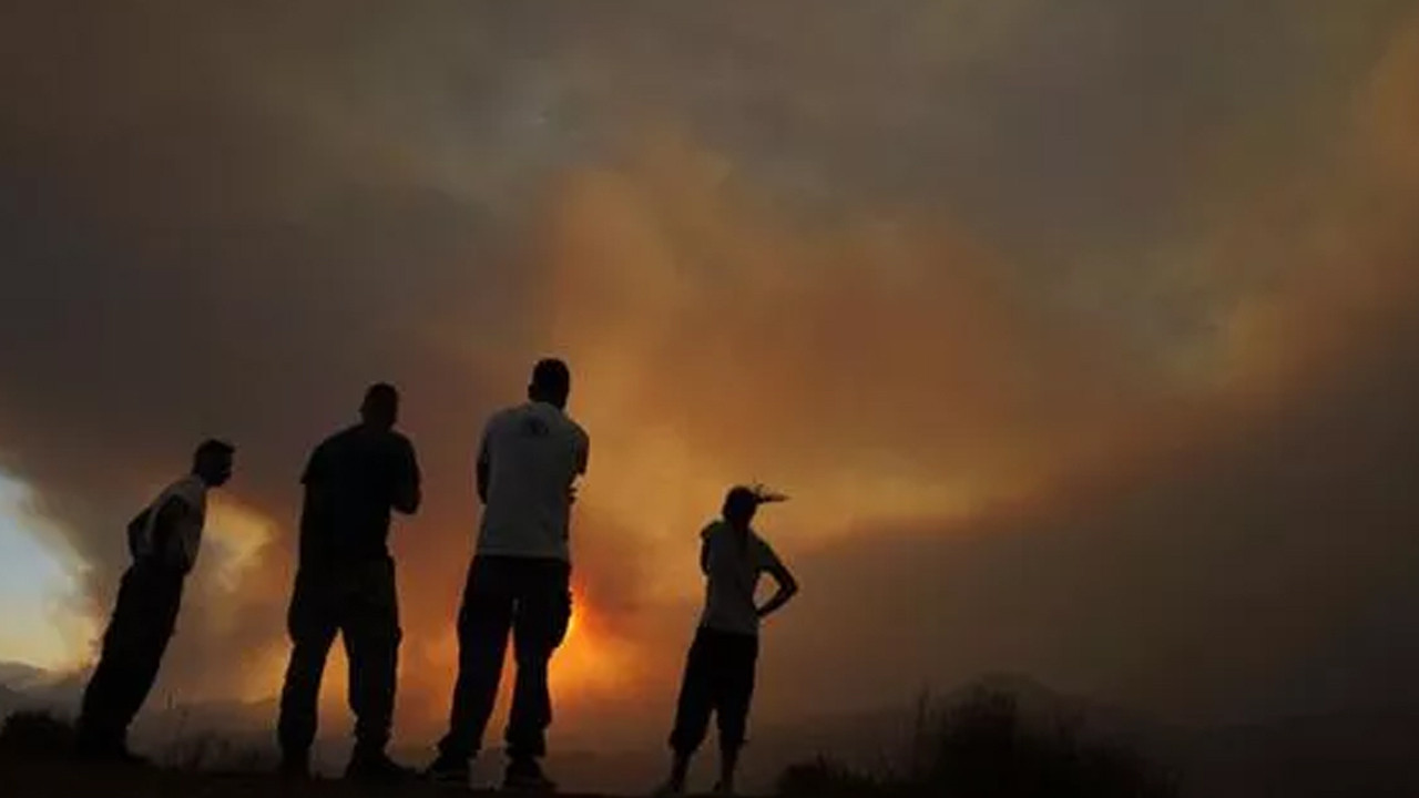 Güney Kıbrıs'ta yangın felaketi: Ölü sayısı 4'e yükseldi