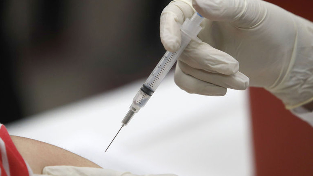 Korona virüs geçirenlere neden tek doz aşı yapılıyor? Bilim Kurulu üyesi açıkladı