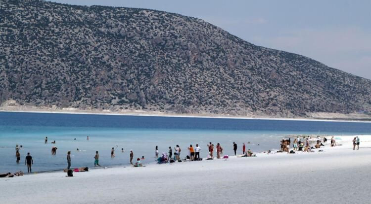 Salda Gölü'ne ziyaretçi akını - Resim: 2