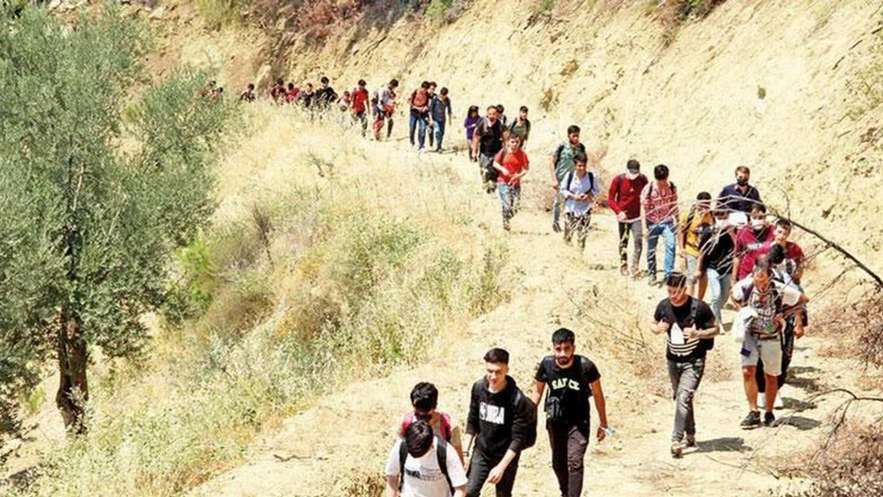 Suriyeliler yetmezmiş gibi... Şimdi de onlar geliyor!