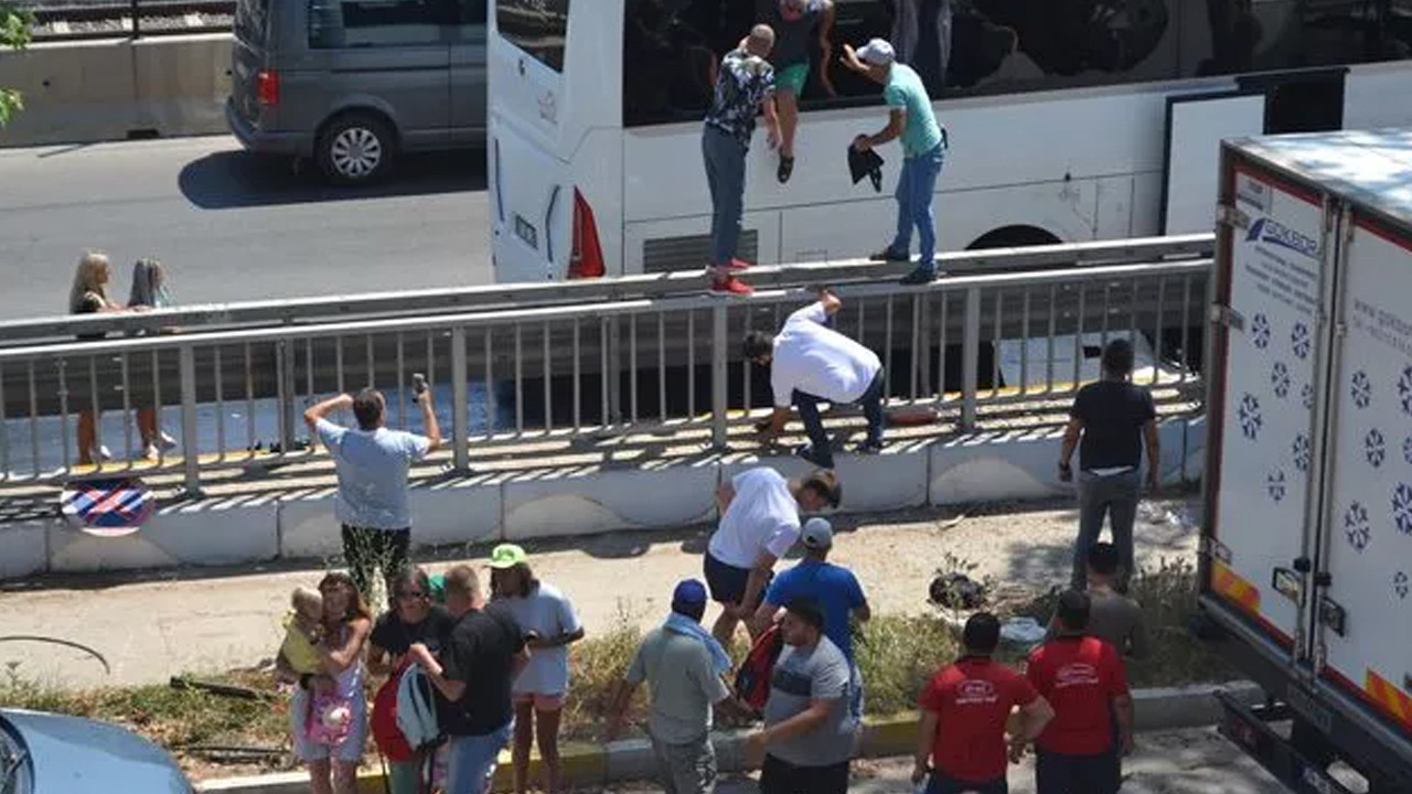 Turistlerin korku dolu anları kamerada