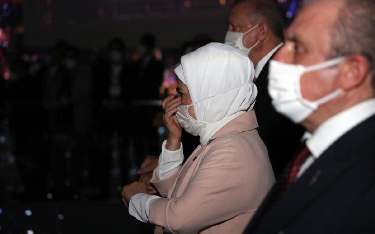 Emine Erdoğan 15 Temmuz anmasında gözyaşlarına hakim olamadı - Resim: 4