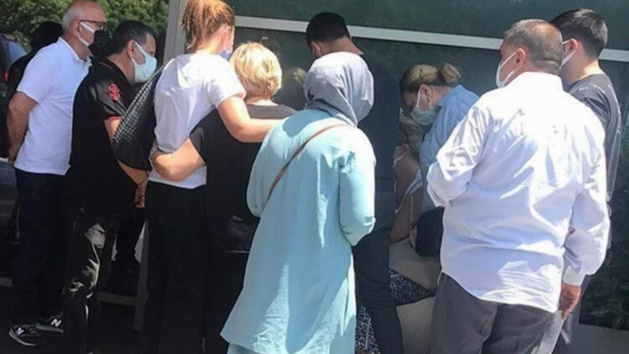 Buse Varol hastane önünden paylaşıp dua istedi