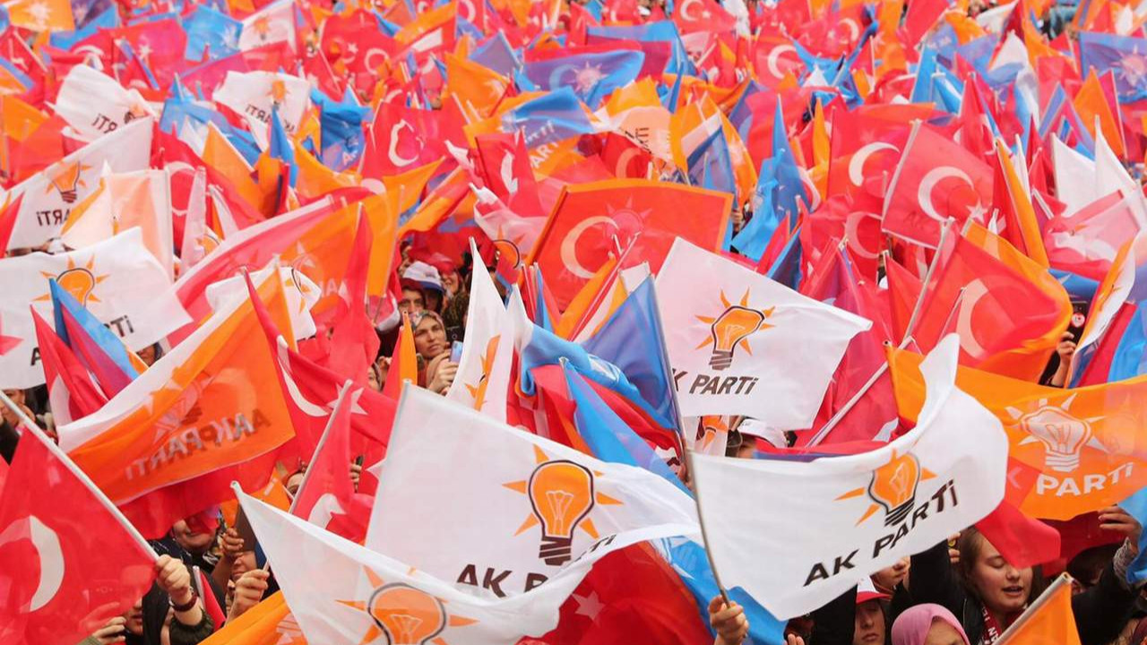 AK Parti'de ''liste'' istifası