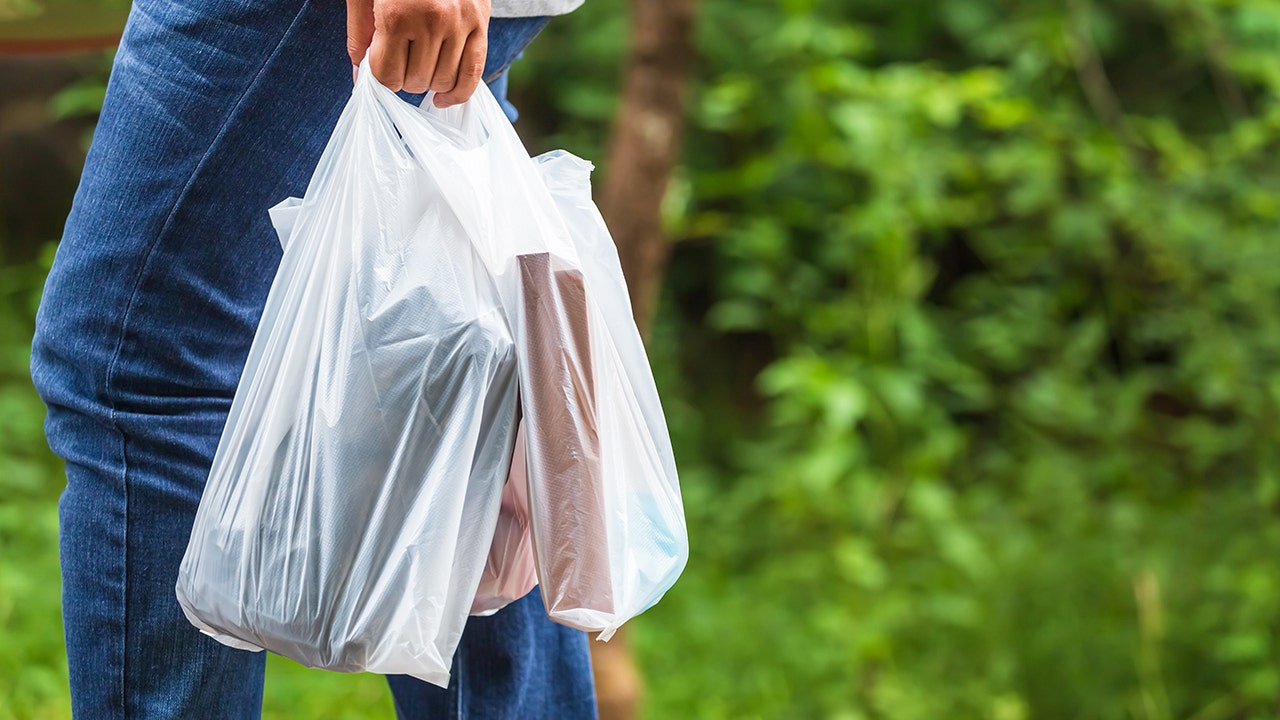 Plastik alışveriş poşetleri için yeni ''genelge''