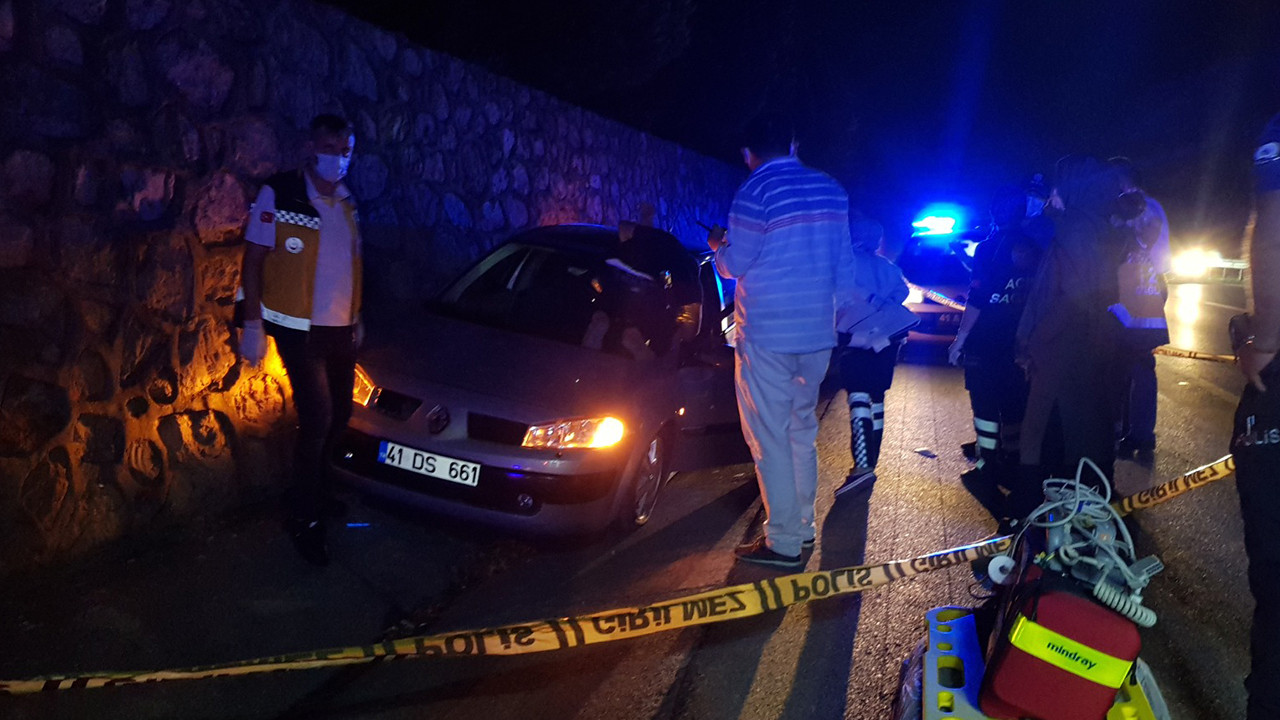 Seyir halindeki otomobile silahlı saldırı: 1 ölü