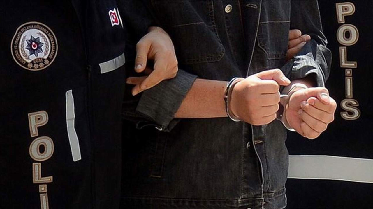 Kırmızı bültenle aranan DEAŞ militanı Türkiye'de yakalandı