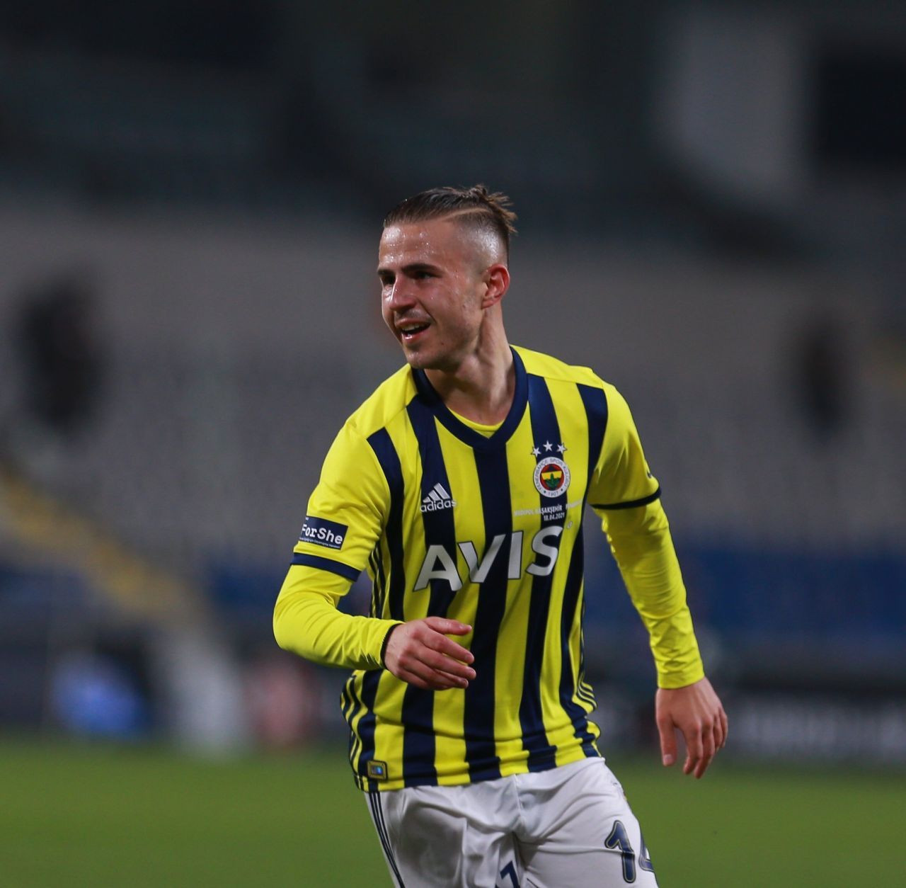 Pelkas'tan Fenerbahçe'ye kötü haber