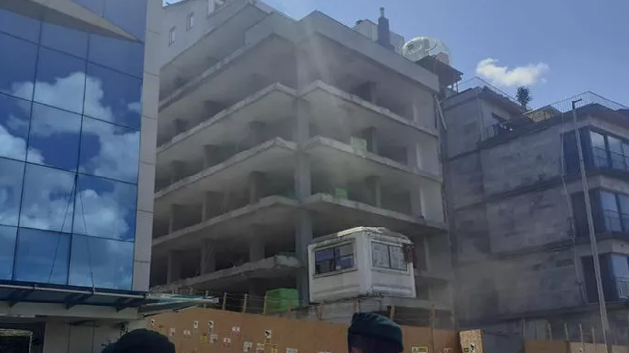 Beyoğlu'nda inşaatta yangın: 5 kişi yaralandı