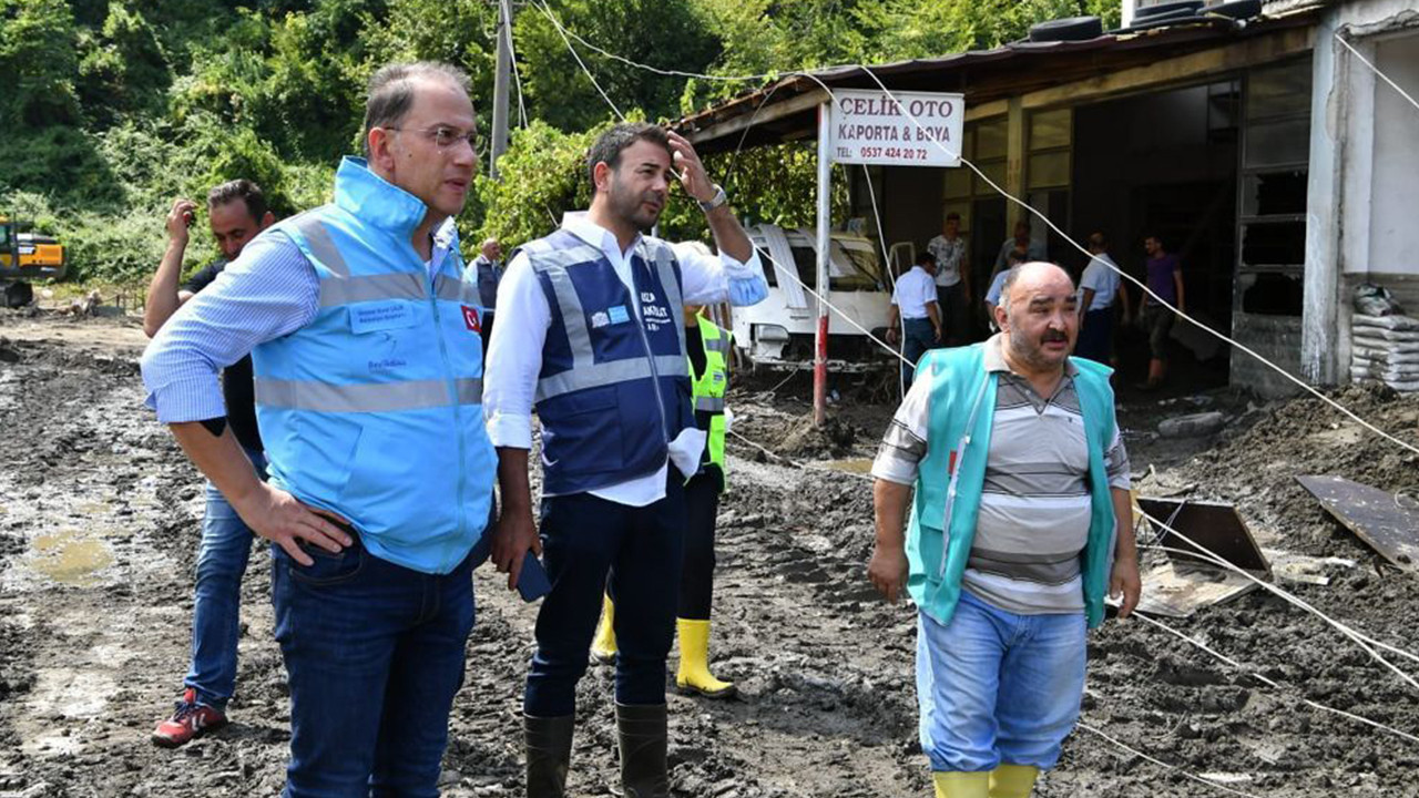Başkanlar sel felaketinin yaşandığı Bozkurt'u ziyaret etti