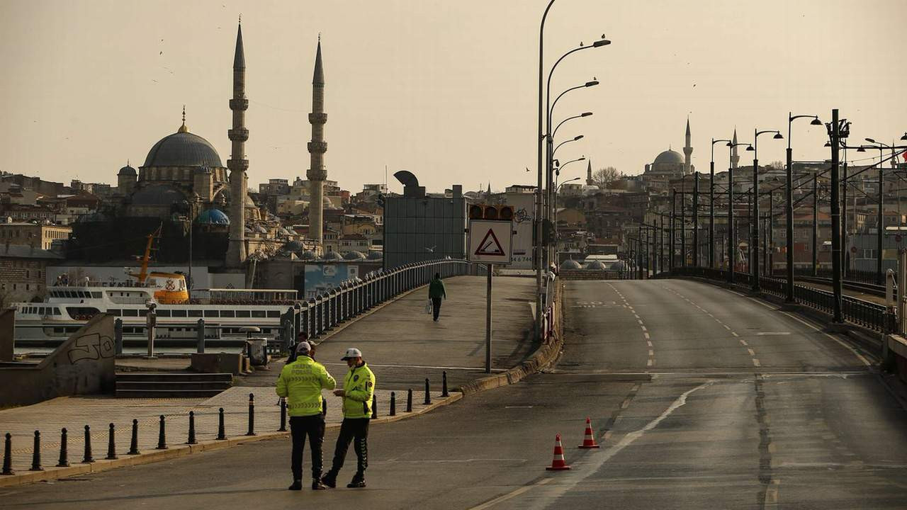 Turizm sektöründe ''Eylül'de tam kapanma'' korkusu