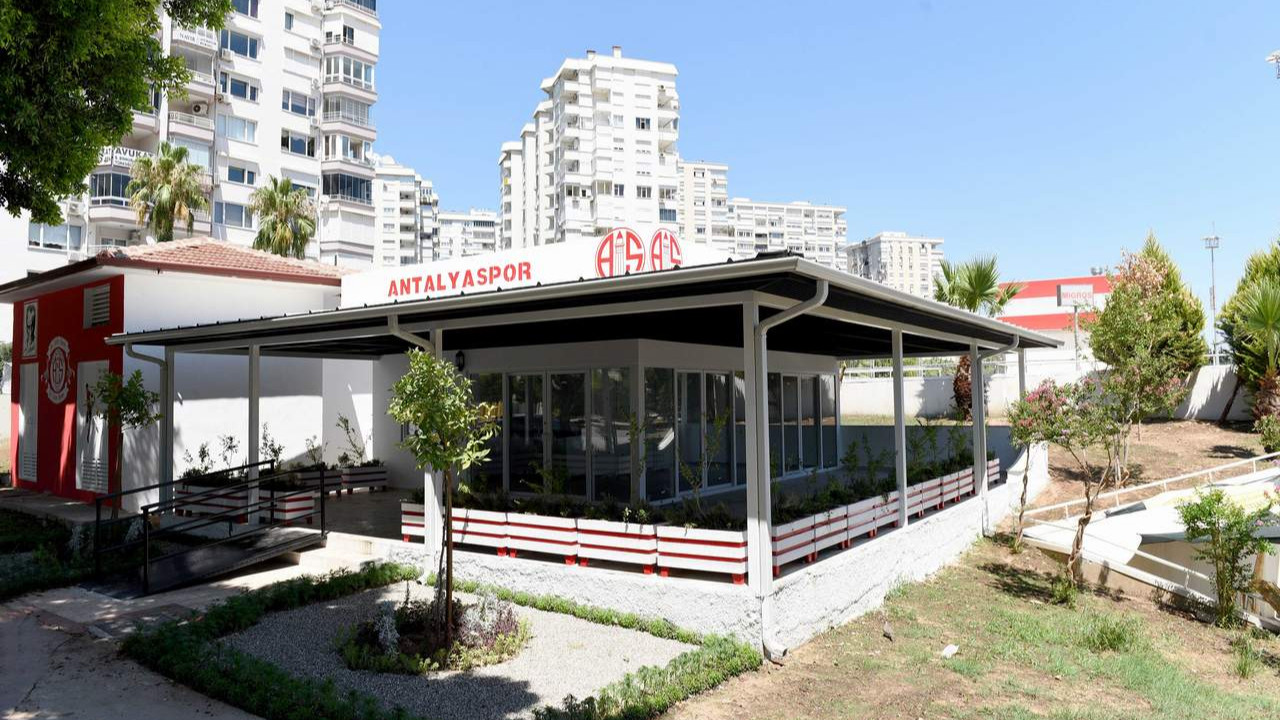 Muratpaşa’dan Antalyaspor taraftarına büyük hediye