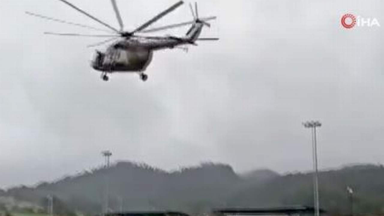 Donanmaya ait helikopter düştü! O anlar kamerada
