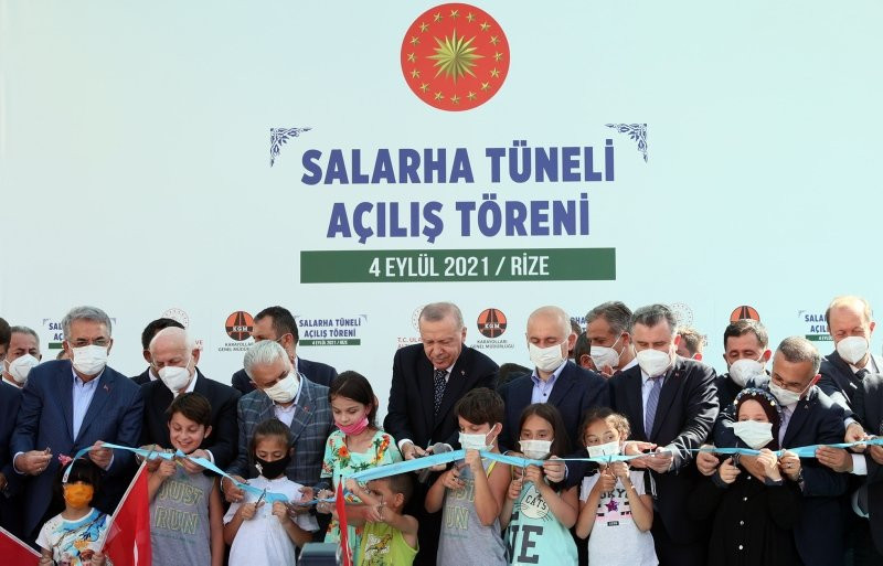Erdoğan'ın açılış törenindeki dikkat çeken diyaloğu: ''Ulan oğlum bu ne hal ?''