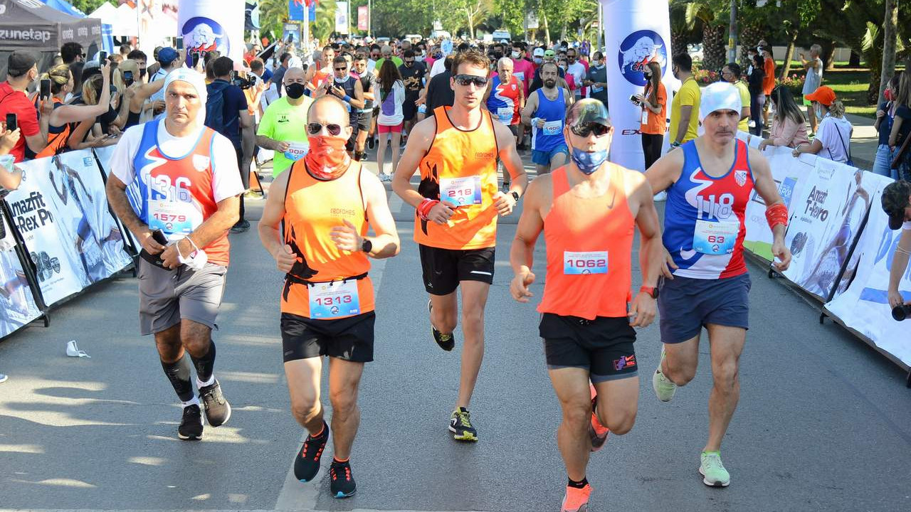 Kadıköy Yarı Maratonu'nda sporcular şiddete karşı koşacak