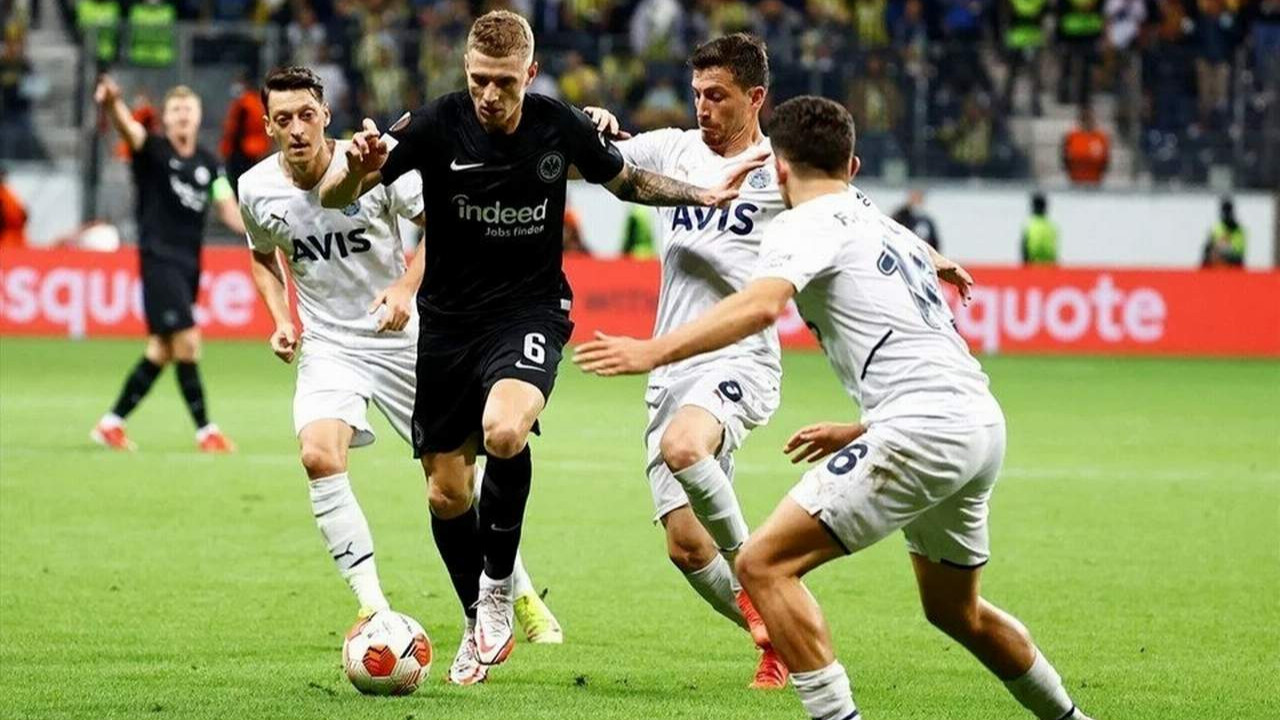 Fenerbahçe Almanya'dan 1 puanla döndü