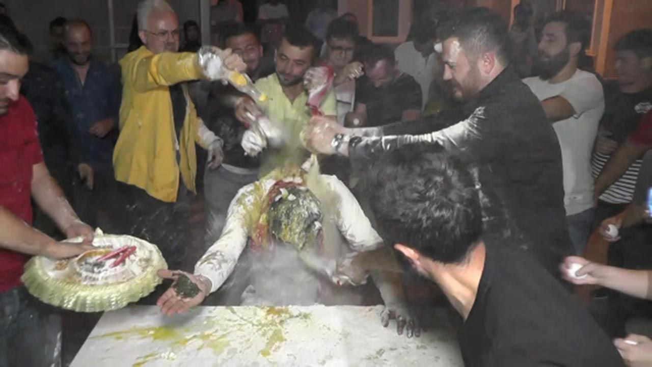 Damadı evlendiğine evleneceğine pişman ettiler! Bu ne biçim damat ? - Resim: 2